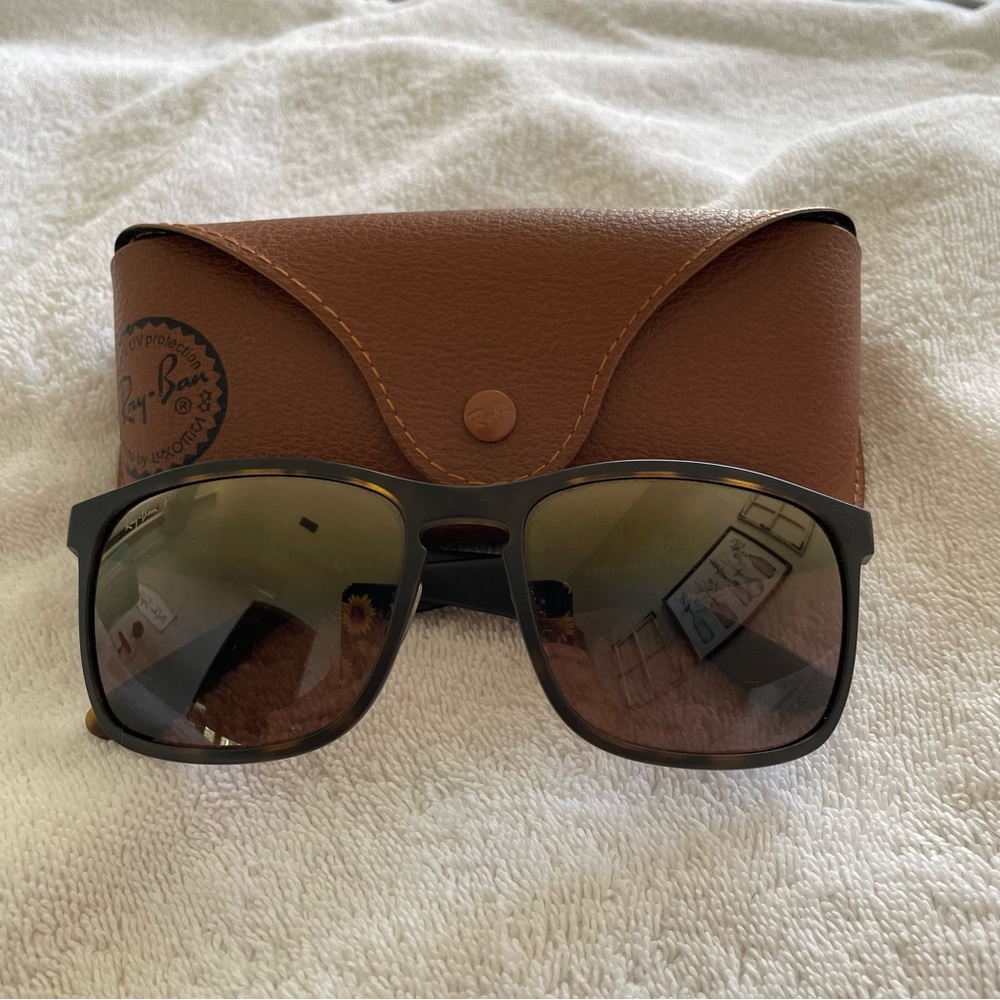 Ray-Ban Women’s Sunglasses